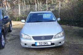 Lexus IS 200 2.0