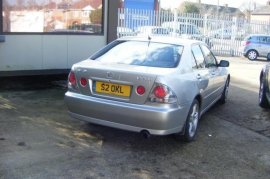 Lexus IS 200 2.0
