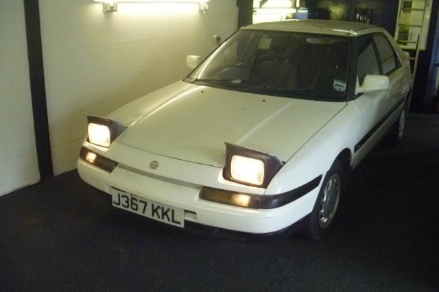 Mazda 323 1.6i