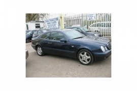 Mercedes-Benz CLK 320