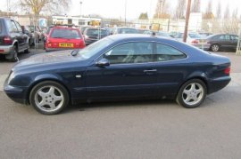 Mercedes-Benz CLK 320