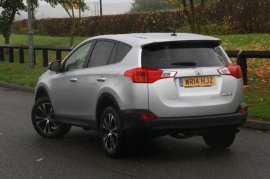 Toyota RAV4 5-DR 2.0 D-4D