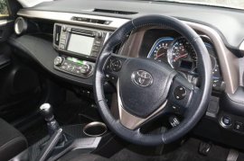 Toyota RAV4 5-DR 2.0 D-4D
