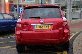 Toyota RAV4 5-DR 2.2 D-CAT