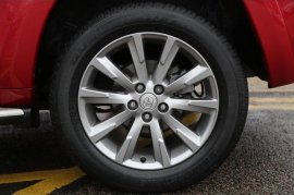 Toyota RAV4 5-DR 2.2 D-CAT