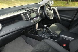 Toyota RAV4 5-DR 2.0 D-4D