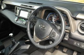 Toyota RAV4 5-DR 2.0 D-4D