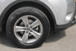 Toyota RAV4 5-DR 2.0 D-4D