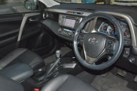 Toyota RAV4 5-DR 2.2 D-CAT