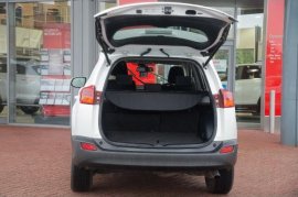 Toyota RAV4 5-DR 2.0 D-4D