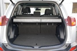 Toyota RAV4 5-DR 2.2 D-CAT