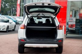 Toyota RAV4 5-DR 2.2 D-4D