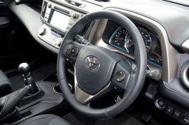 Toyota RAV4 5-DR 2.2 D-4D