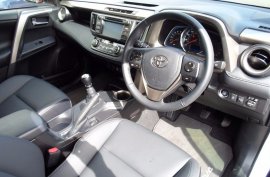 Toyota RAV4 5-DR 2.2 D-4D