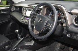 Toyota RAV4 5-DR 2.0 D-4D