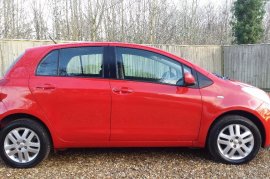 Toyota Yaris 1.0 VVT-i TR