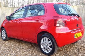 Toyota Yaris 1.0 VVT-i TR