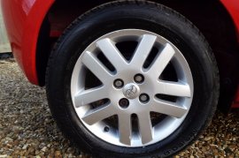 Toyota Yaris 1.0 VVT-i TR