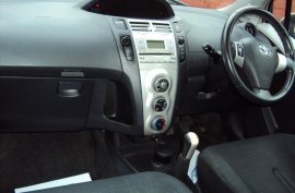 Toyota Yaris 1.0 VVT-i