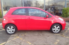 Toyota Yaris 1.0 VVT-i TR