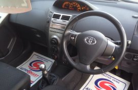 Toyota Yaris 1.0 VVT-i TR