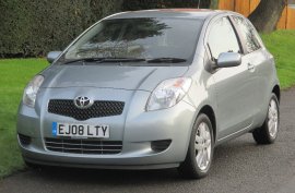 Toyota Yaris 1.3 VVT-i TR