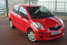 Toyota Yaris 1.3 VVT-i TR