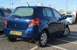 Toyota Yaris 1.0 VVT-i T3