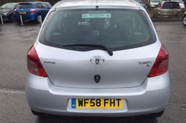 Toyota Yaris 1.0 VVT-i T2