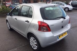 Toyota Yaris 1.0 VVT-i T2