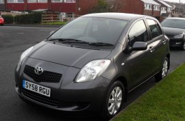 Toyota Yaris 1.3 VVT-i TR