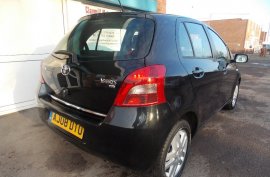 Toyota Yaris 1.3 VVT-i TR