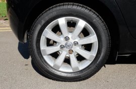 Toyota Yaris 1.3 VVT-i TR