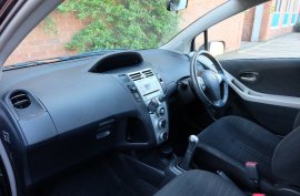 Toyota Yaris 1.3 VVT-i TR