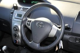 Toyota Yaris 1.3 VVT-i TR
