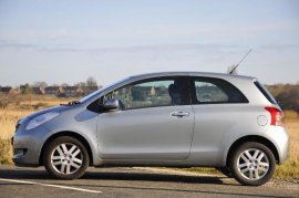 Toyota Yaris 1.3 VVT-i TR