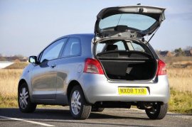 Toyota Yaris 1.3 VVT-i TR