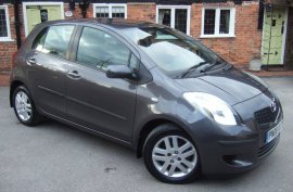 Toyota Yaris 1.3 VVT-i TR