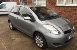 Toyota Yaris 1.0 VVT-i TR