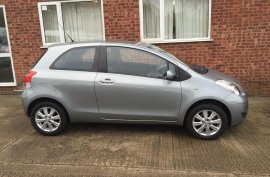 Toyota Yaris 1.0 VVT-i TR