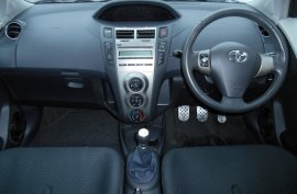 Toyota Yaris 1.33 VVT-i TR