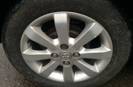 Toyota Yaris 1.3 VVT-i TR