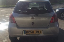 Toyota Yaris 1.0 VVT-i T2