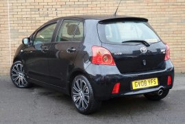 Toyota Yaris 1.8 VVT-i SR