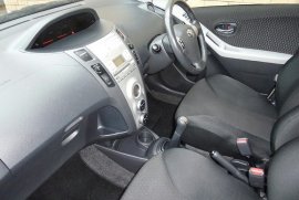 Toyota Yaris 1.8 VVT-i SR