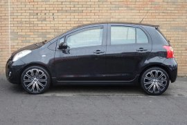 Toyota Yaris 1.8 VVT-i SR