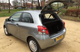 Toyota Yaris 1.0 VVT-i T2
