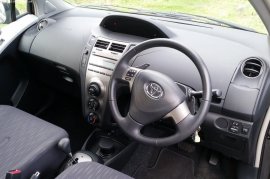 Toyota Yaris 1.33 VVT-i TR