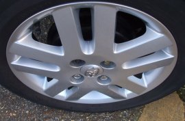 Toyota Yaris 1.3 VVT-i TR