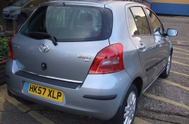Toyota Yaris 1.3 VVT-i TR